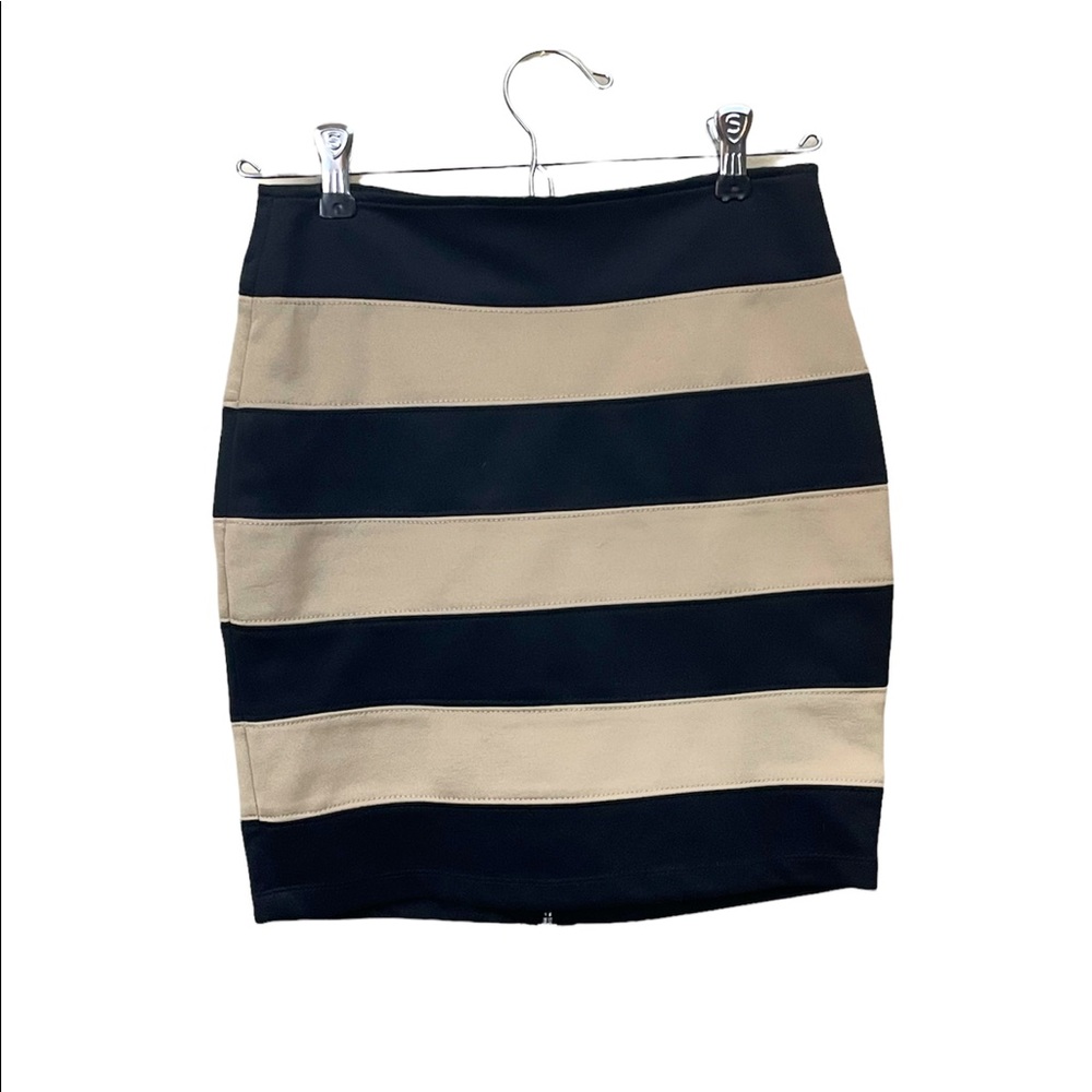 3 for $12 Black and Tan Striped Bodycon Mini Zip-Up Pencil Skirt Size Small